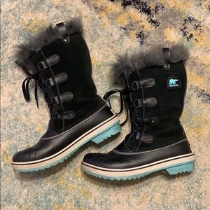 Sorel Joan of Arctic winter boots!